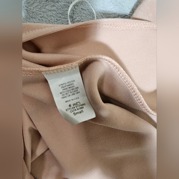 NEW J Lux Label Nude Pink Bodycon Skirt Small - Picture 8 of 8